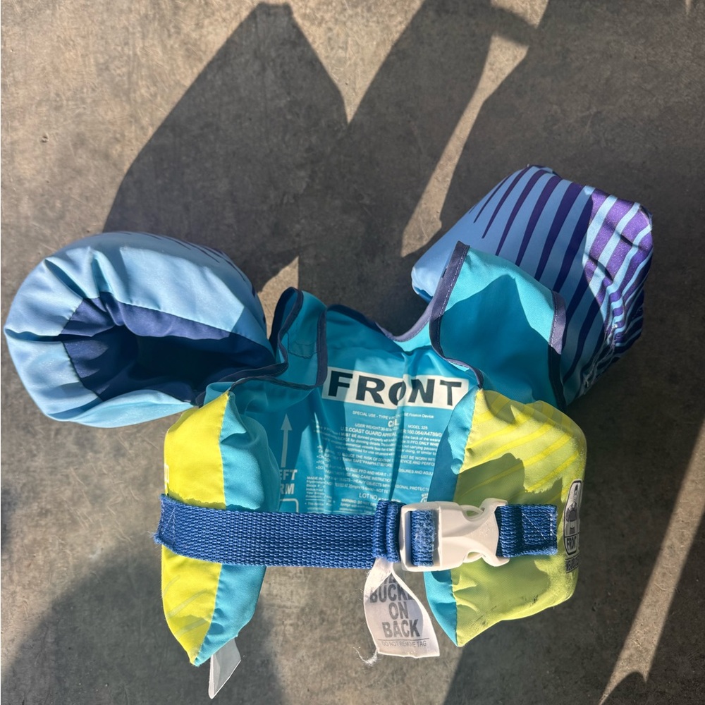 Speedo Kids Puffer Fish Float Vest in Yellow & Blue - Picture 2 of 3